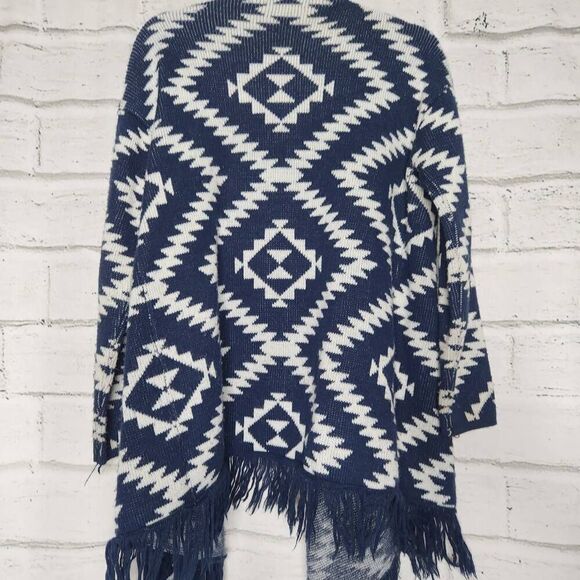 Francesca's Collection Womens Navy & White Aztec Fringe Poncho Cardigan M/L - Picture 10 of 14